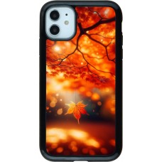 Coque iPhone 11 - Hybrid Armor noir Automne Magique Orange