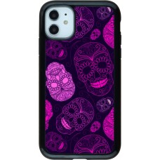 Coque iPhone 11 - Hybrid Armor noir Halloween 2023 pink skulls