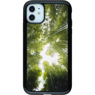 Coque iPhone 11 - Hybrid Armor noir Spring 23 forest blue sky