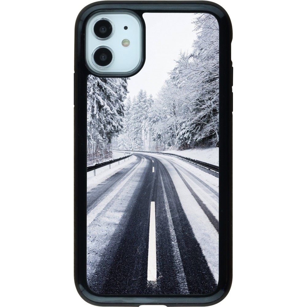 Coque iPhone 11 - Hybrid Armor noir Winter 22 Snowy Road