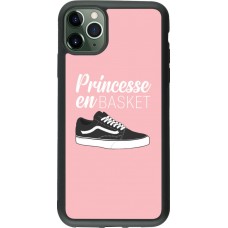 Coque iPhone 11 Pro Max - Silicone rigide noir princesse en basket