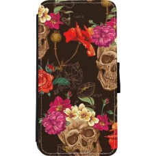 Coque iPhone 11 Pro Max - Wallet noir Skulls and flowers