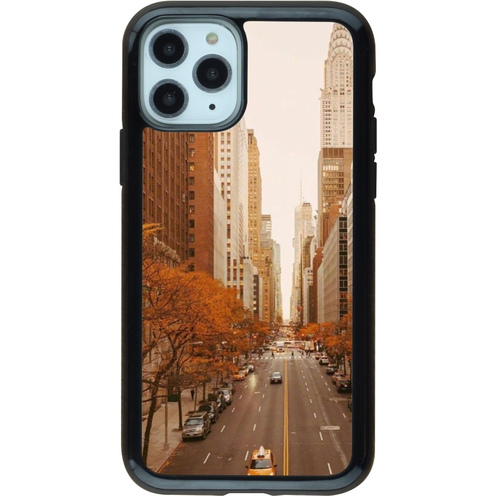 Coque iPhone 11 Pro - Hybrid Armor noir Autumn 2024 New York city