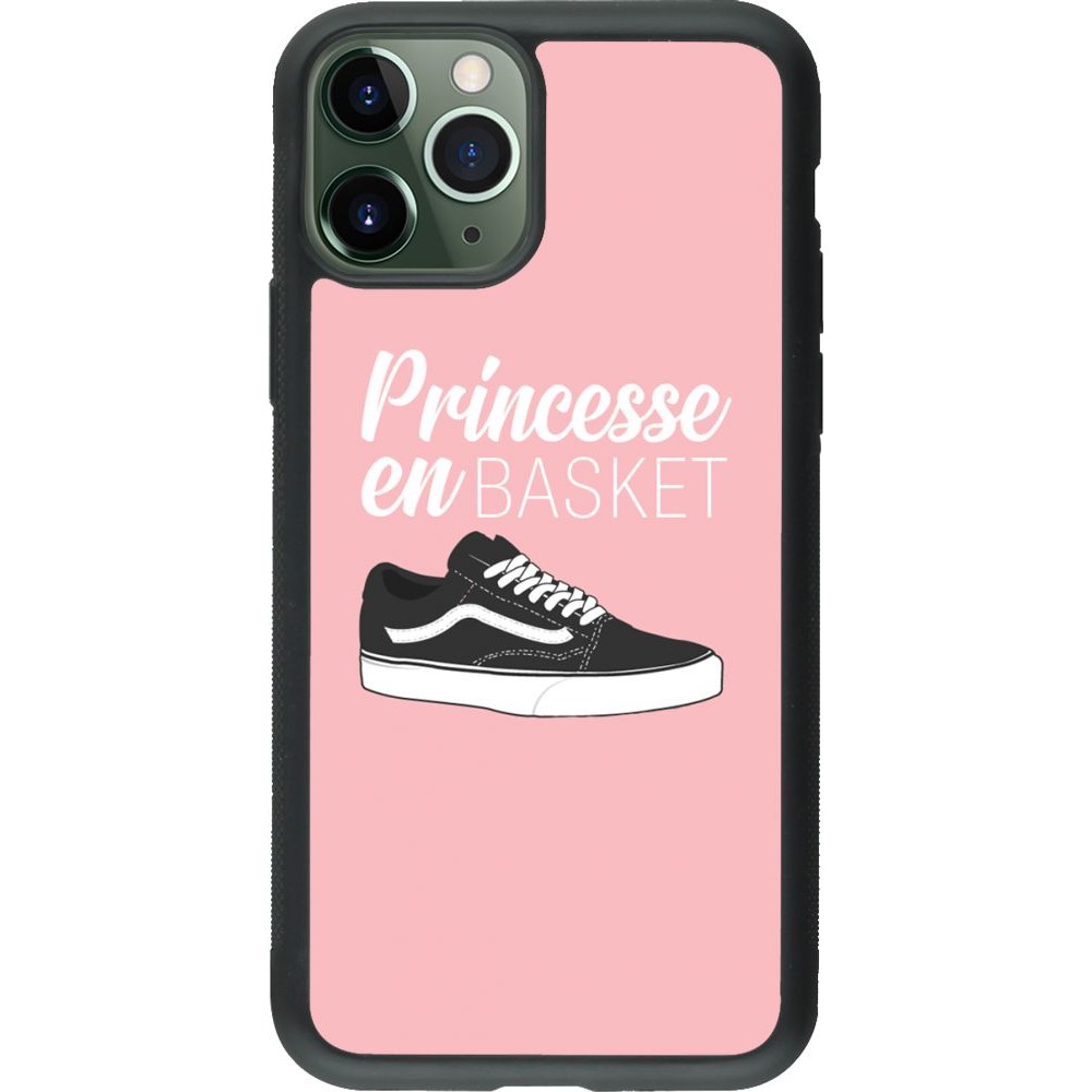 Coque iPhone 11 Pro - Silicone rigide noir princesse en basket