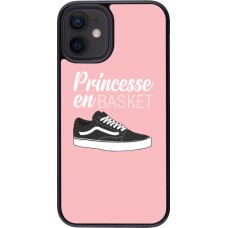 Coque iPhone 12 mini - princesse en basket