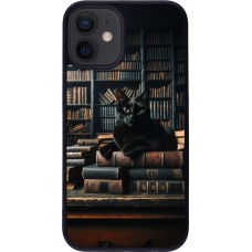 Coque iPhone 12 mini - Silicone rigide noir Chat livres sombres