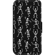 Coque iPhone 13 Pro - Wallet noir Halloween 2024 dancing skeleton