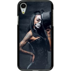 Coque iPhone XR - Halloween 22 Tattooed Girl