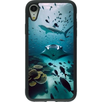 Coque iPhone XR - Silicone rigide noir Manta Lagon Nettoyage