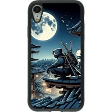 Coque iPhone XR - Silicone rigide noir Ninja sous la lune