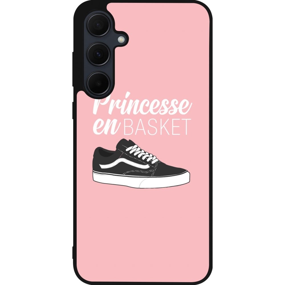 Coque Samsung Galaxy A55 5G - Silicone rigide noir princesse en basket