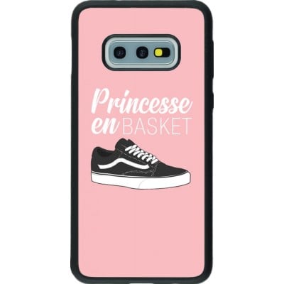 Coque Samsung Galaxy S10e - Silicone rigide noir princesse en basket