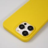 Coque iPhone 15 Pro Max - Silicone Mat jaune