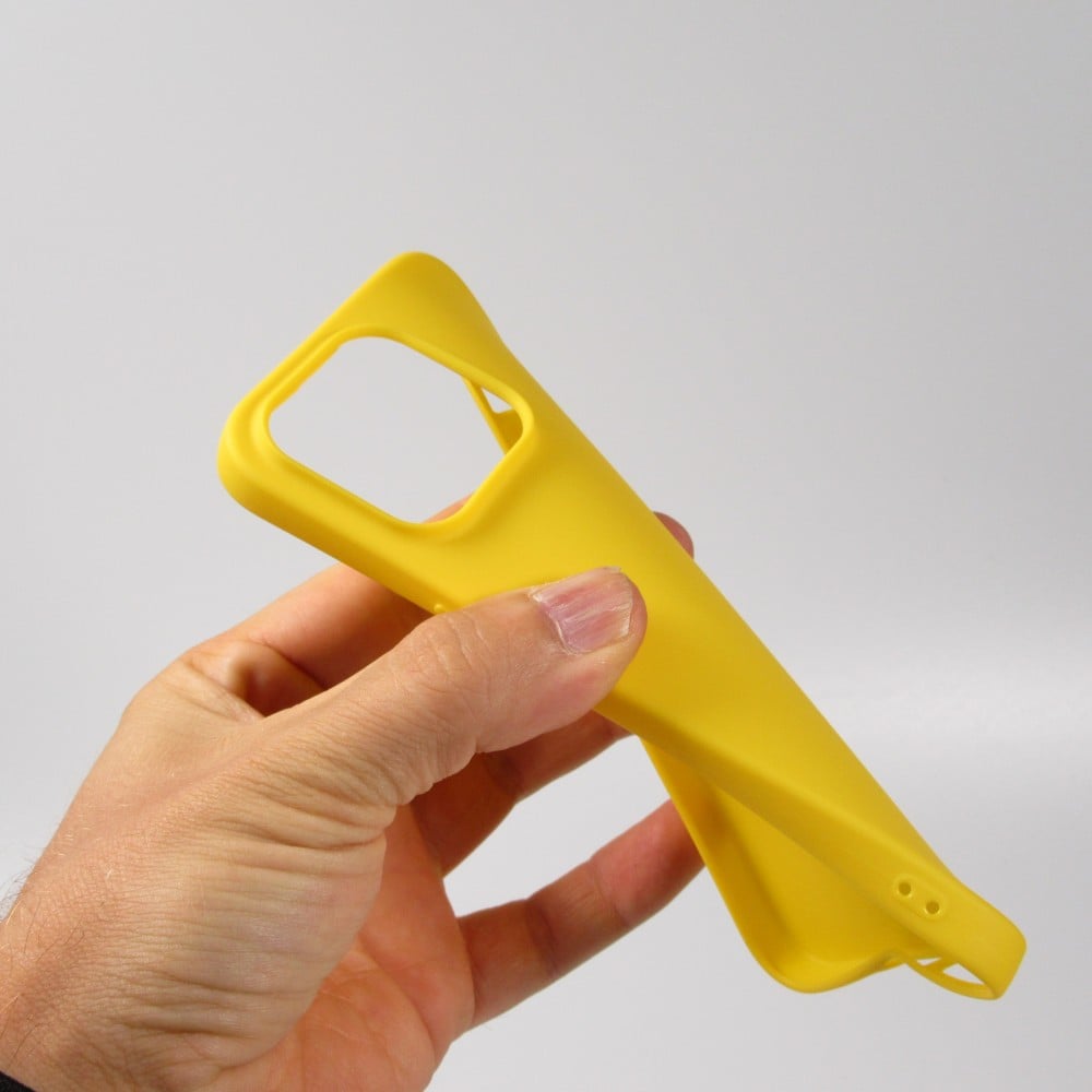 Coque iPhone 15 Pro Max - Silicone Mat jaune