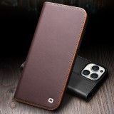 Fourre iPhone 16 Pro - Flip Qialino Matt Wallet cuir véritable - Brun foncé mat